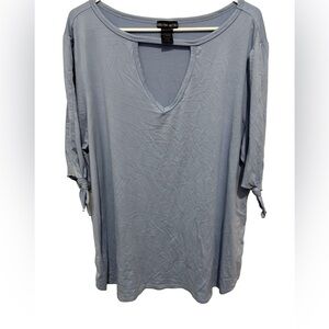 Sz 3x blue keyhole top